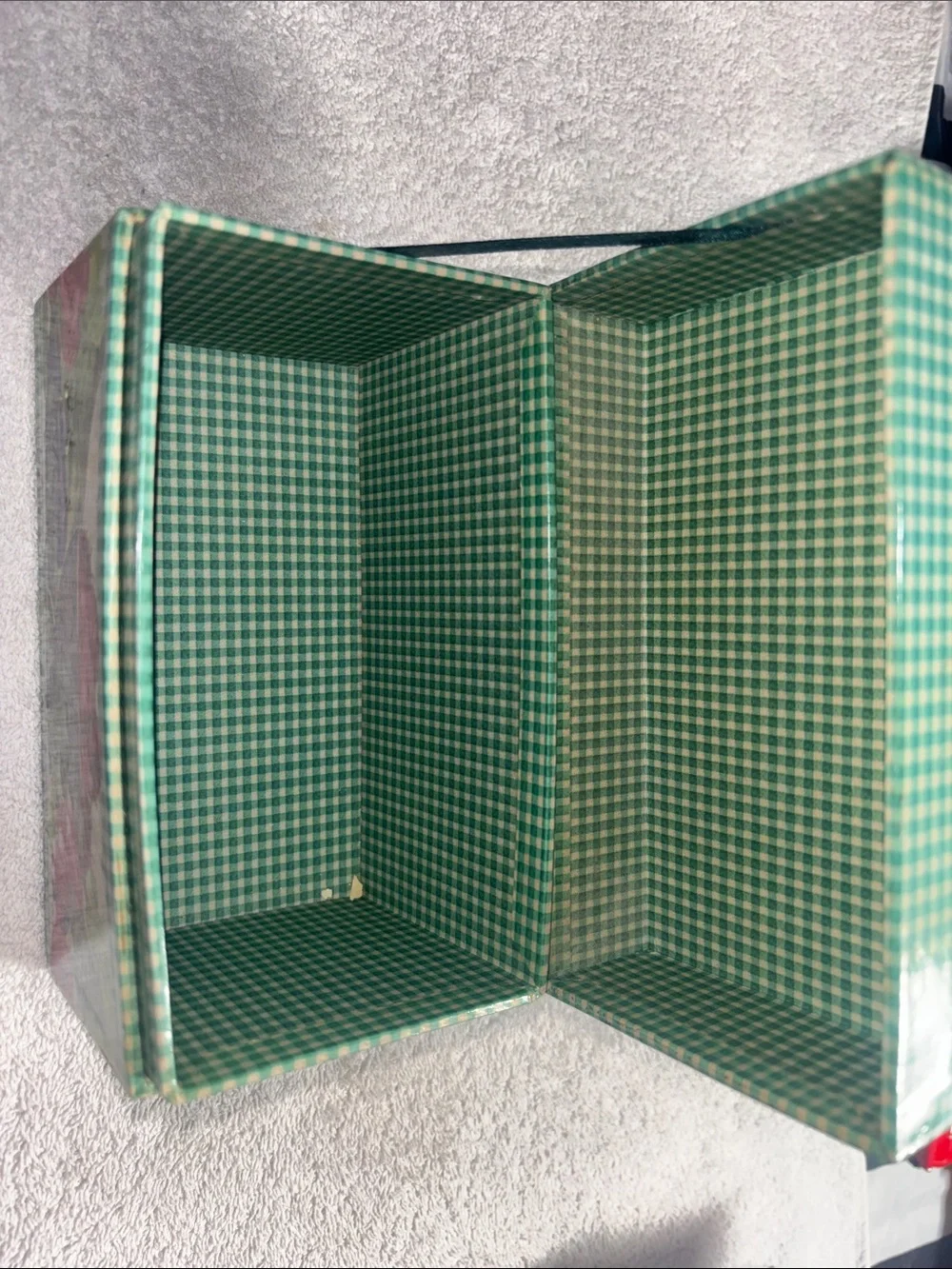 Vintage Green Plaid Recipe Box with Vegetable Illustration